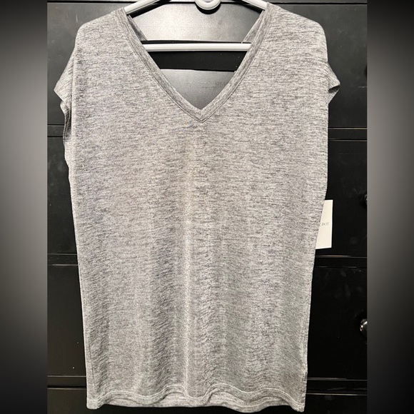 NWT Stella & Dot Women Silver Metallic Sheer V Neck Shirt size Large - Picture 3 of 7